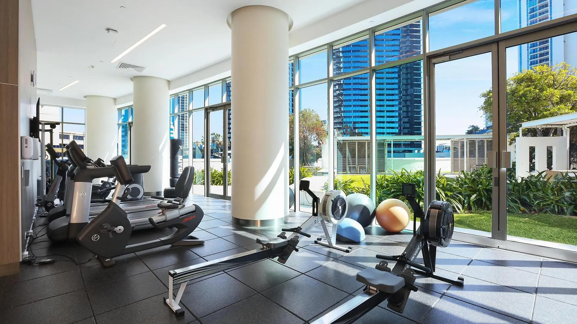 Perfect H Tower Getaway Sufers Paradise Gold Coast 0*,  Australia